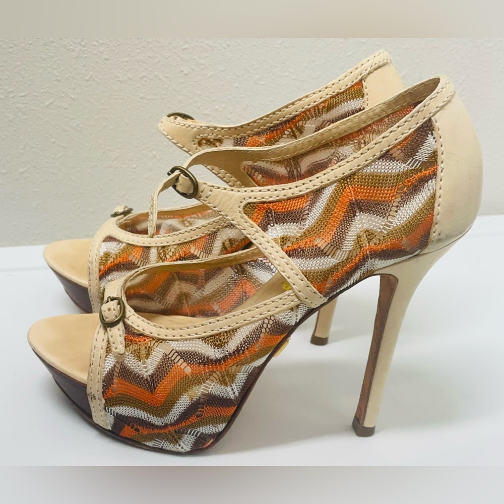 L.A.M.B. Gwen Stefanie multi-colored stiletto heal
